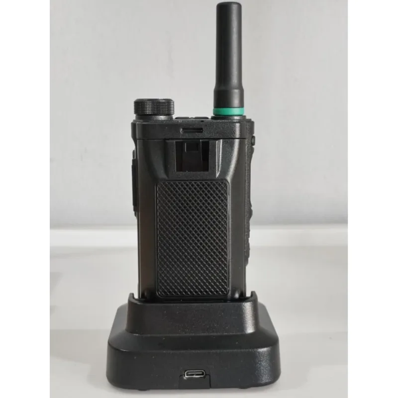 TECHLINK TL880 4G POC Walkie Talkie Zello Sekali Caj Duduk 5200mAH Android 8 Audio Radio Komunikasi Touch Screen thumbnail 2