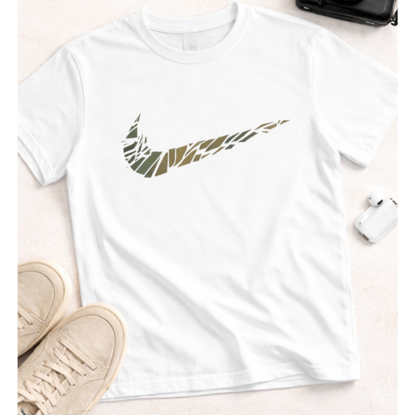 Minimal Curve Logo T-Shirt